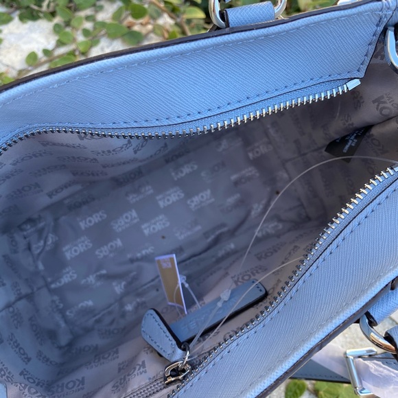 NWT Michael Kors Sm studded handbag&wallet - Picture 4 of 8